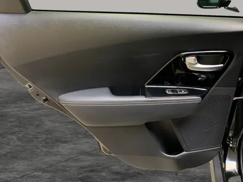 Thumbnail image for the Kia Niro 64kWh 4+