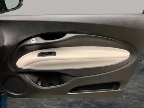 Thumbnail image for the Fiat 500E C 42kWh La Prima Convertible