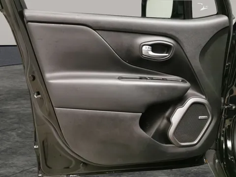 Thumbnail image for the Jeep Renegade 1.3 GSE T4 S   DDCT