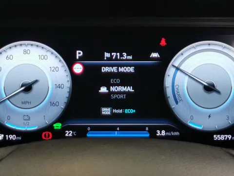 Thumbnail image for the Hyundai Kona 64kWh Premium   (10.5kW Charger)