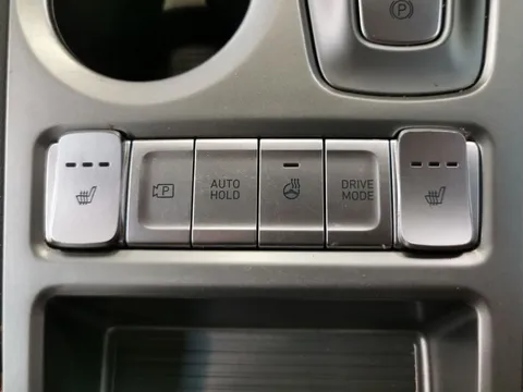 Thumbnail image for the Hyundai Kona 64kWh Premium   (10.5kW Charger)