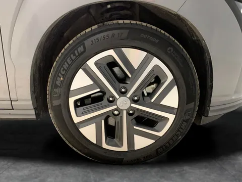 Thumbnail image for the Hyundai Kona 64kWh Premium   (10.5kW Charger)