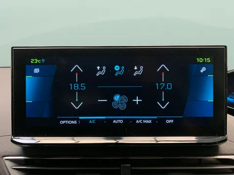 Thumbnail image for the Peugeot 3008 1.6 13.2kWh Allure   Plug-in  e-EAT