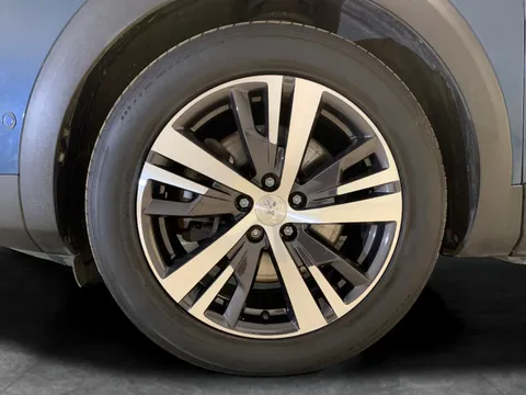 Thumbnail image for the Peugeot 3008 1.6 13.2kWh Allure   Plug-in  e-EAT