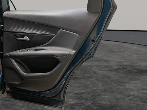 Thumbnail image for the Peugeot 3008 1.6 13.2kWh Allure   Plug-in  e-EAT