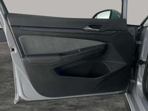 Thumbnail image for the Volkswagen Golf 1.5 eTSI MHEV R-Line    DSG