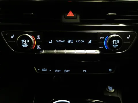 Thumbnail image for the Audi A4 Avant 2.0 TFSI 35 Black Edition   S Tronic
