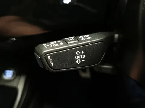 Thumbnail image for the Audi A4 Avant 2.0 TFSI 35 Black Edition   S Tronic