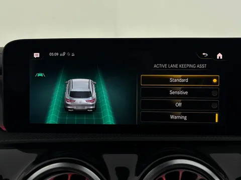 Thumbnail image for the Mercedes-Benz Cla Class 2.0 CLA220d AMG Line (Premium Plus) Shooting Brake  8G-DCT
