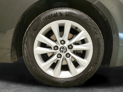 Thumbnail image for the Toyota Corolla 1.8 VVT-h Icon    CVT