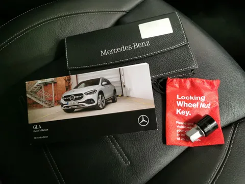 Thumbnail image for the Mercedes-Benz Gla 1.3 GLA250e 15.6kWh Exclusive Edition   Plug-in  8G-DCT