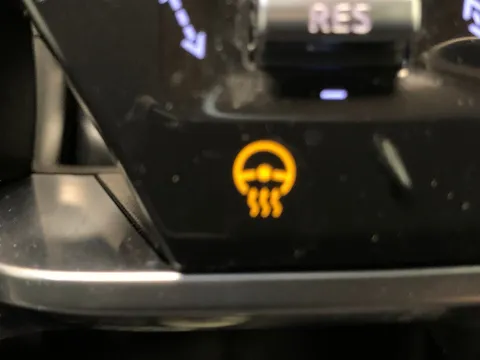 Thumbnail image for the Jaguar I-Pace 400 90kWh R-Dynamic HSE Black   4WD
