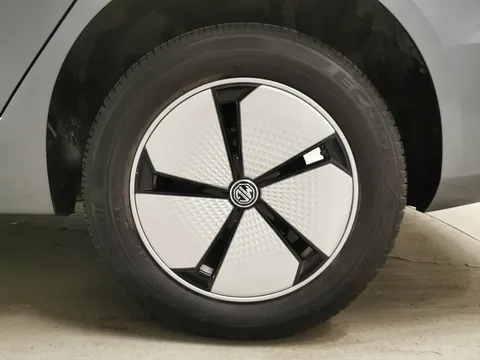 Thumbnail image for the Mg Mg5 61.1kWh SE Long Range