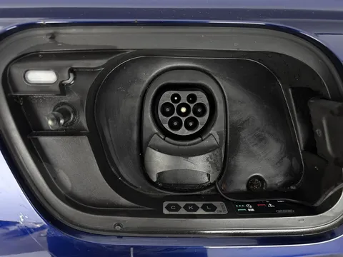Thumbnail image for the Audi Q4 E-Tron 40 S line   82kWh