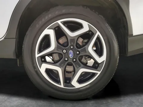 Thumbnail image for the Subaru Xv 2.0 i e-Boxer SE Premium    Lineartronic 4WD