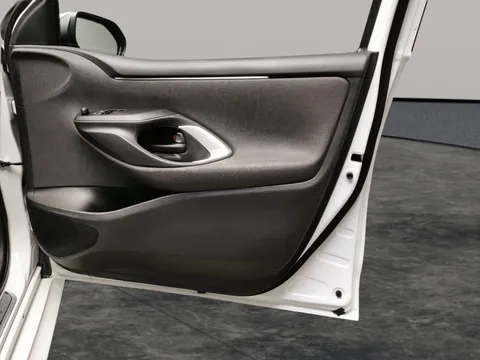 Thumbnail image for the Toyota Yaris 1.5 VVT-h Icon    E-CVT