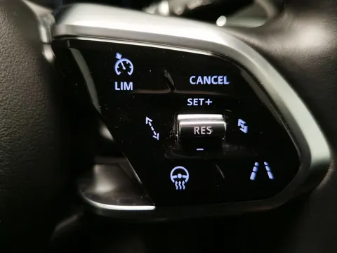 Thumbnail image for the Jaguar I-Pace 400 90kWh R-Dynamic HSE Black   4WD