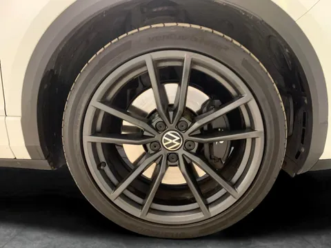 Thumbnail image for the Volkswagen T-Roc 2.0 TSI R   DSG 4Motion