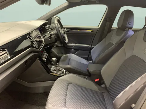 Thumbnail image for the Volkswagen T-Roc 2.0 TSI R   DSG 4Motion