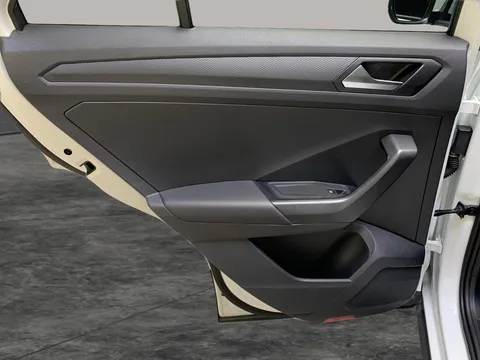 Thumbnail image for the Volkswagen T-Roc 2.0 TSI R   DSG 4Motion