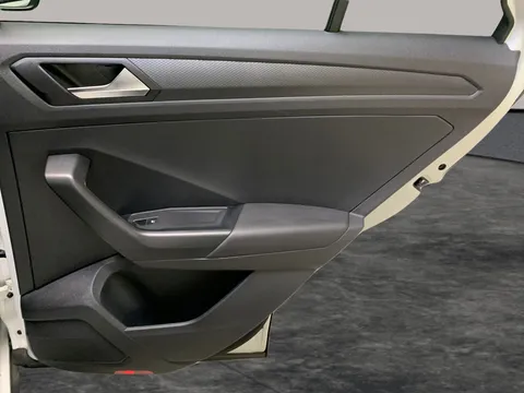 Thumbnail image for the Volkswagen T-Roc 2.0 TSI R   DSG 4Motion