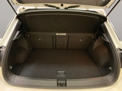 Thumbnail image for the Volkswagen T-Roc 2.0 TSI R   DSG 4Motion