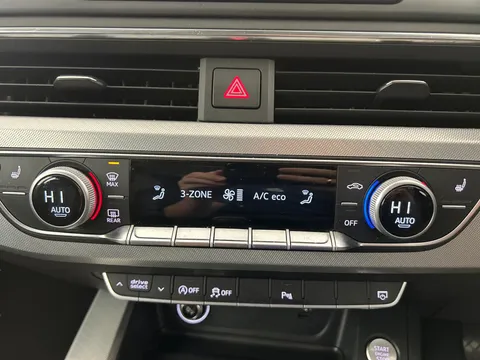 Thumbnail image for the Audi A4 Avant 2.0 TDI ultra Sport
