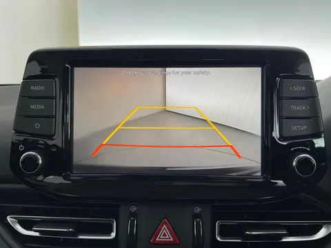 Thumbnail image for the Hyundai i30 1.0 T-GDi MHEV SE Connect    DCT