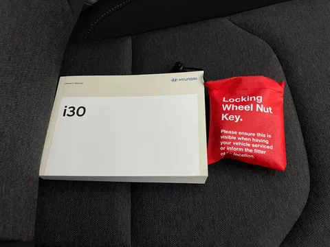 Thumbnail image for the Hyundai i30 1.0 T-GDi MHEV SE Connect    DCT