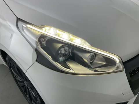 Thumbnail image for the Peugeot 208 1.2 PureTech Black Edition