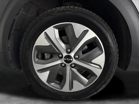 Thumbnail image for the Kia Niro 64kWh 2