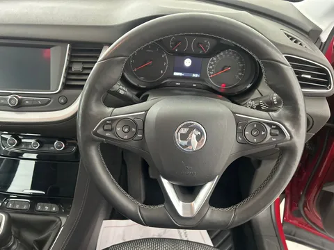 Thumbnail image for the Vauxhall Grandland X 1.2 Turbo SE Premium