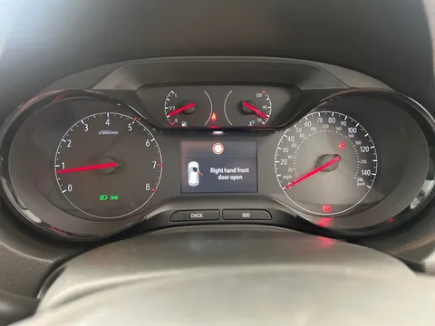 Thumbnail image for the Vauxhall Grandland X 1.2 Turbo SE Premium