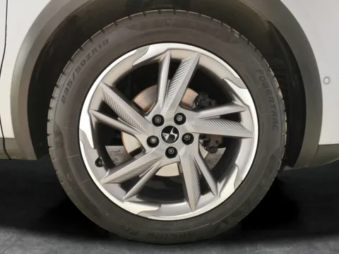 Thumbnail image for the Ds Automobiles Ds 7 Crossback 1.5 BlueHDi Prestige Crossback  EAT8