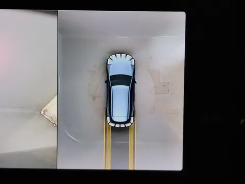 Thumbnail image for the Mercedes-Benz Eqc EQC 400 80kWh AMG Line (Premium Plus)   4MATIC