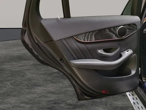 Thumbnail image for the Mercedes-Benz Eqc EQC 400 80kWh AMG Line (Premium Plus)   4MATIC