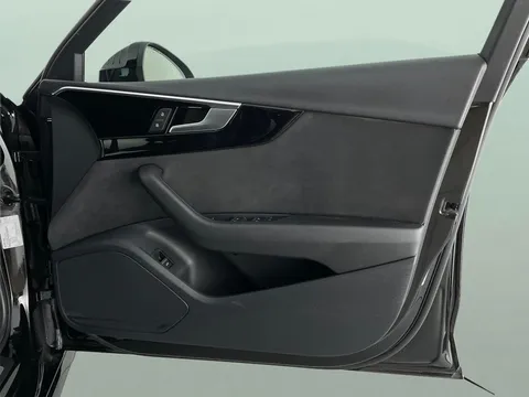 Thumbnail image for the Audi A4 Avant 2.0 TFSI 35 Black Edition   S Tronic