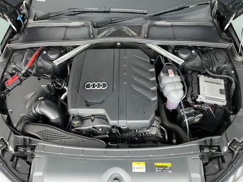 Thumbnail image for the Audi A4 Avant 2.0 TFSI 35 Black Edition   S Tronic