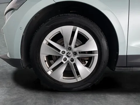 Thumbnail image for the Škoda Enyaq 62kWh 60   (DC120kW)