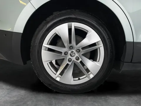 Thumbnail image for the Škoda Enyaq 62kWh 60   (DC120kW)