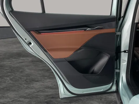 Thumbnail image for the Škoda Enyaq 62kWh 60   (DC120kW)