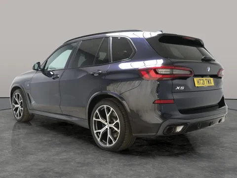 Thumbnail image for the BMW X5 3.0 45e 24kWh M Sport   Plug-in  xDrive