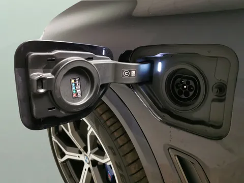 Thumbnail image for the BMW X5 3.0 45e 24kWh M Sport   Plug-in  xDrive