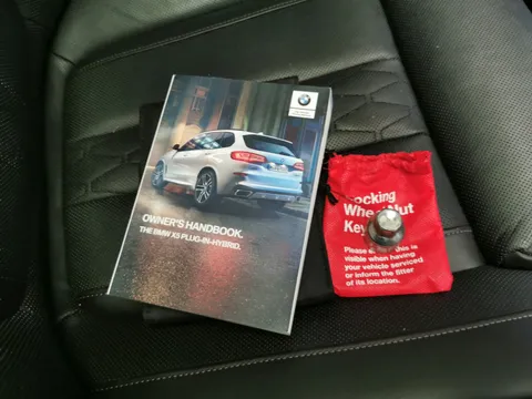 Thumbnail image for the BMW X5 3.0 45e 24kWh M Sport   Plug-in  xDrive