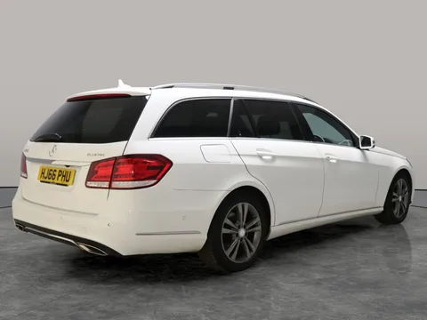 Thumbnail image for the Mercedes-Benz E-Class 2.1 E220 BlueTEC SE (Premium)   G-Tronic+