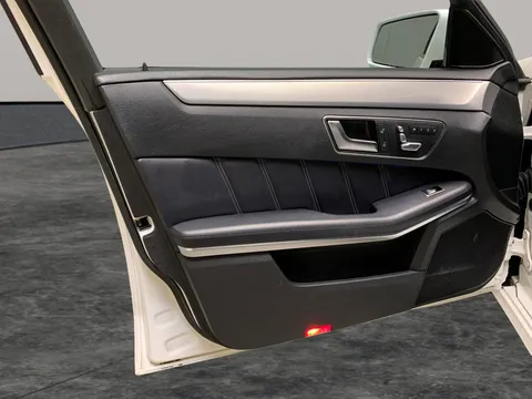 Thumbnail image for the Mercedes-Benz E-Class 2.1 E220 BlueTEC SE (Premium)   G-Tronic+