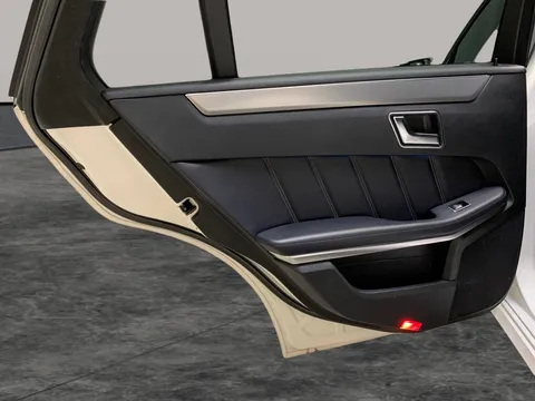 Thumbnail image for the Mercedes-Benz E-Class 2.1 E220 BlueTEC SE (Premium)   G-Tronic+