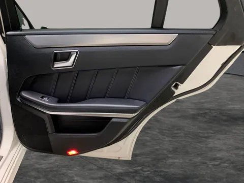 Thumbnail image for the Mercedes-Benz E-Class 2.1 E220 BlueTEC SE (Premium)   G-Tronic+