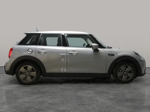 Thumbnail image for the Mini Hatch 2.0 Cooper S Classic   Steptronic