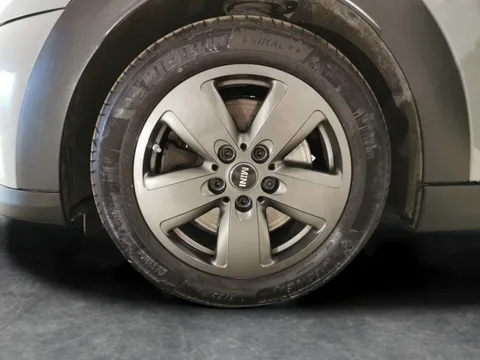 Thumbnail image for the Mini Hatch 2.0 Cooper S Classic   Steptronic